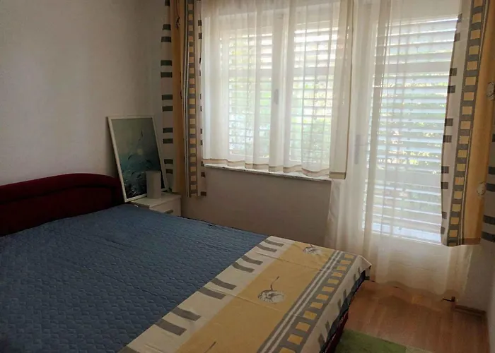 In - Insel Krk 45243 شقة *